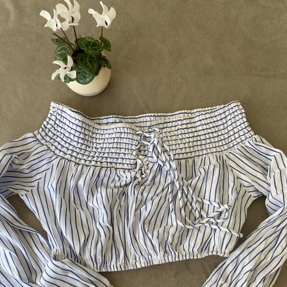 Gorgeous Striped Crop Top 🤩 - Picture 5 of 8